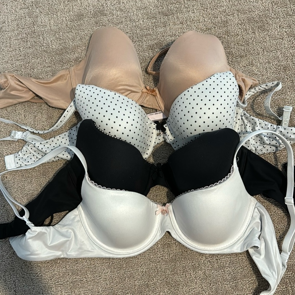 Victoria's Secret bras size 32D selling all four together